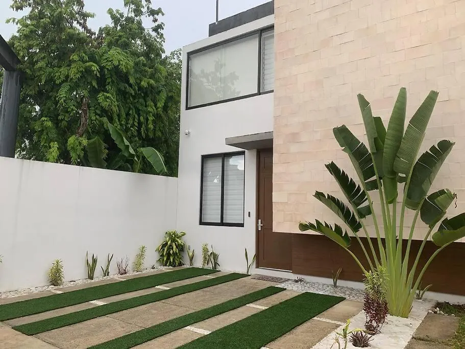 Дом отдыха Вилла Casa Nah Ha' Con Jacuzzi, Jardin Y Alberca Плая-дель-Кармен
